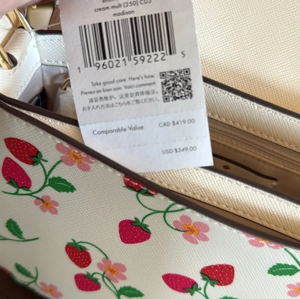 🍓▪️Kate Spade▪️ Madison Strawberry Vine Printed Saffiano Saddle Bag, Cream